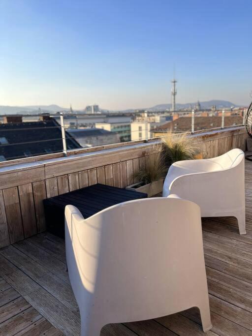 Apartment Stylish With Shared Rooftop Terrace/jacuzzi