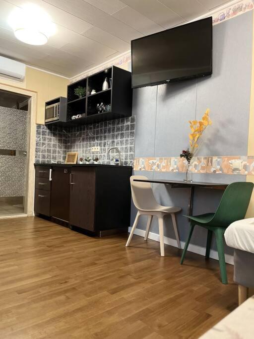 Apartment Stylish With Shared Rooftop Terrace/jacuzzi