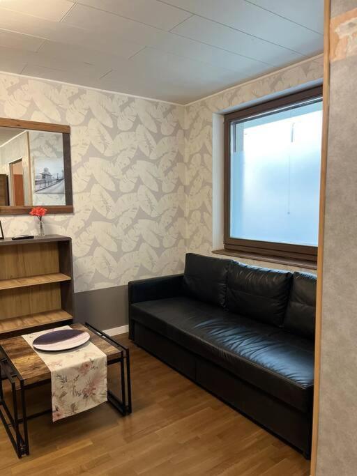 Stylish With Shared Rooftop Terrace/jacuzzi Apartment